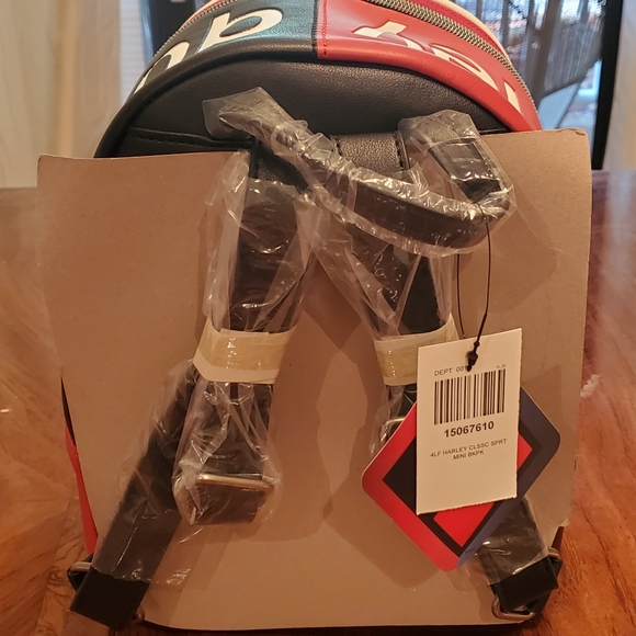 Mini Zaino Loungefly DC Harley Quinn 30° Anniversario, Nuovo In Scatola, Pelle Sintetica - Foto 2